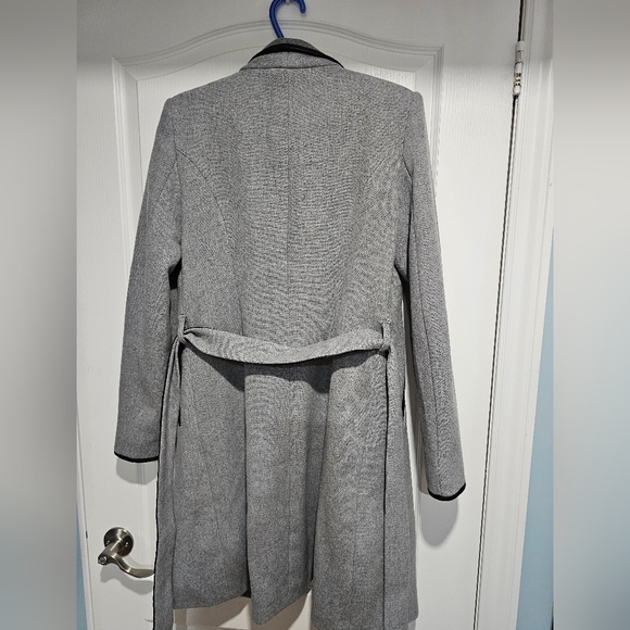 Winter Coat - Picture 2 of 5